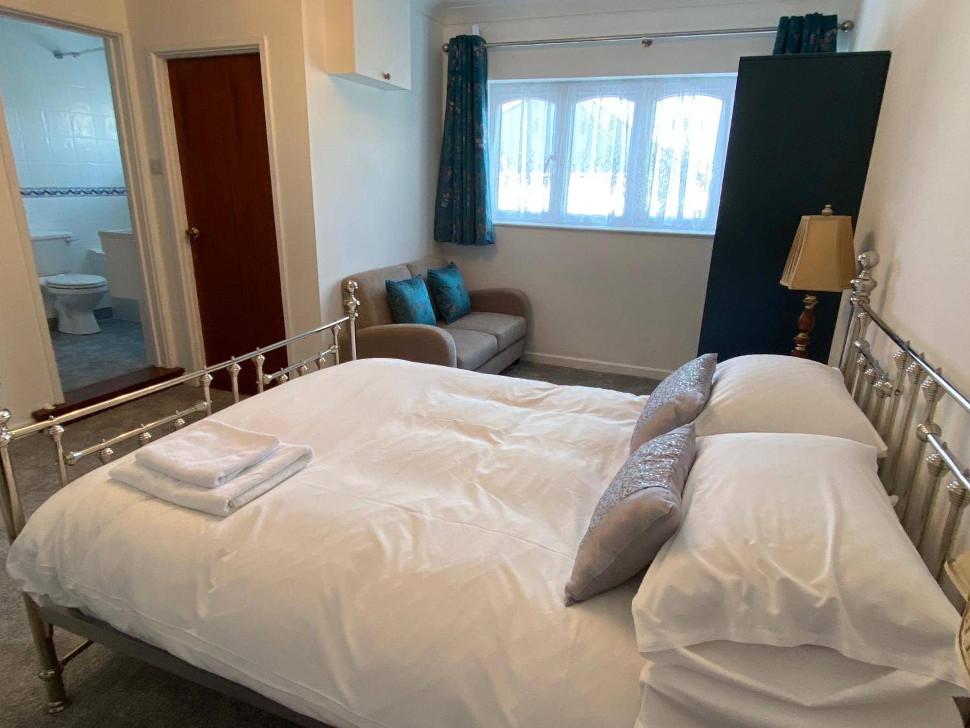Beau Vallon Holiday Apartments Saint Peter ภายนอก รูปภาพ